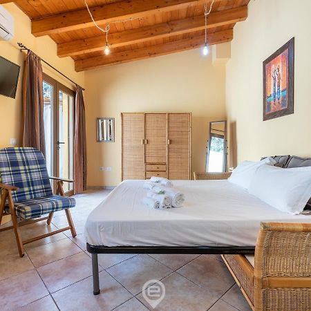 Lidia'S House Apartment Oristano Bagian luar foto