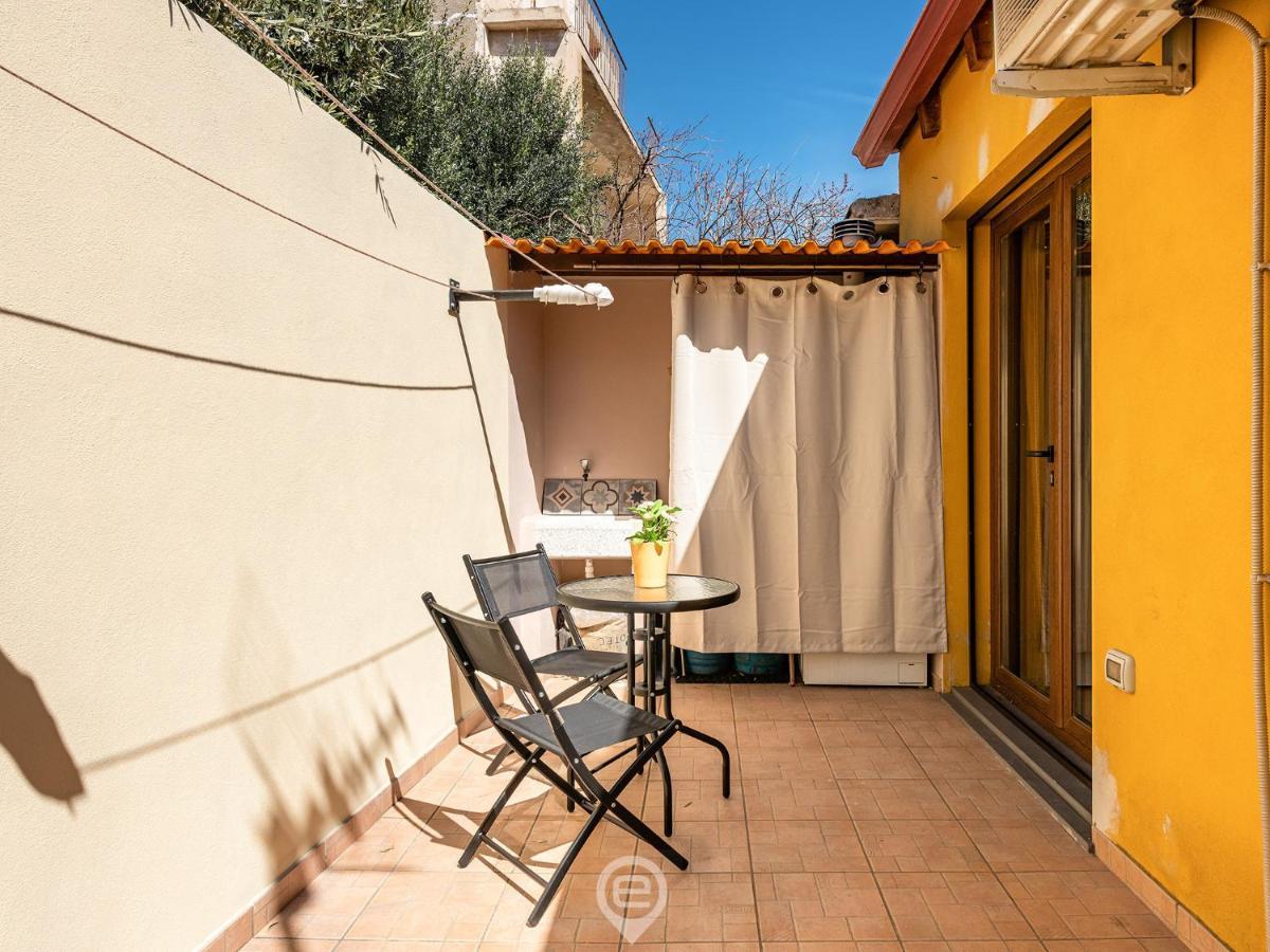 Lidia'S House Apartment Oristano Bagian luar foto